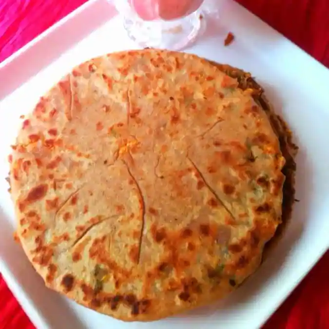 Paneer Pyaz Paratha